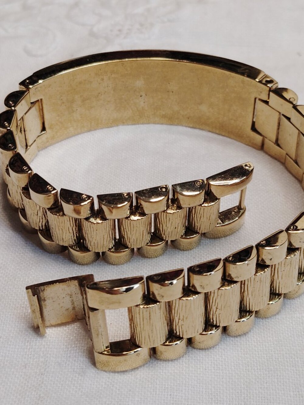 Vintage Gold‑Tone Rolex‑Style Link Bracelet • Fold‑Over Clasp • 2.5" - Picture 10 of 11